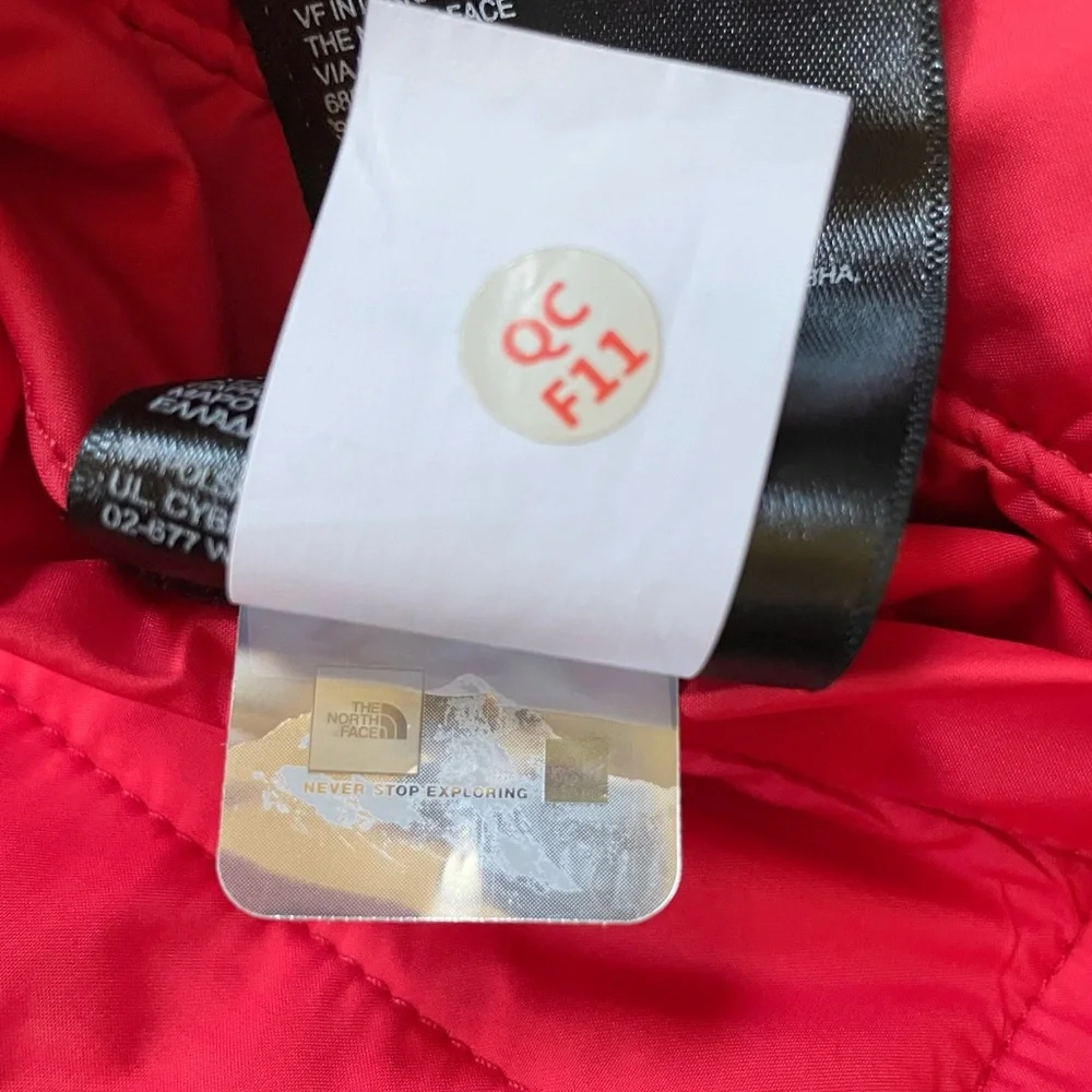 The North Face Kids’ Reversible Red Perrito Jacket - Picture 11 of 13